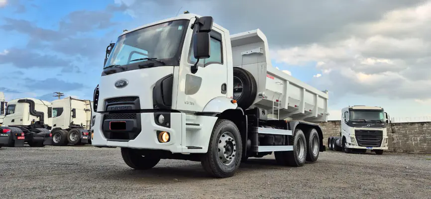 FORD CARGO 1731 2018/19 6x2 10m3 684284km 9933