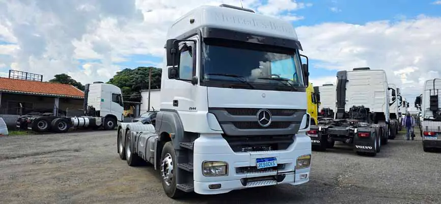MERCEDES AXOR 2644 2013/13 750.772km 8J51