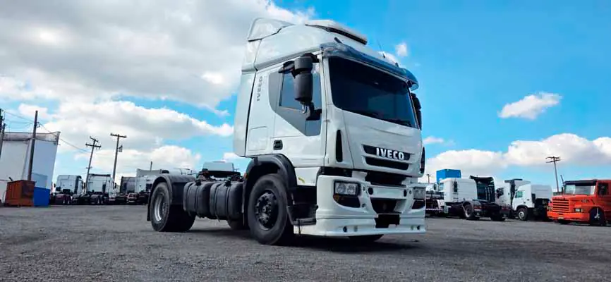 IVECO CURSOR 330 2010/10 4X2 556.758km 8I19