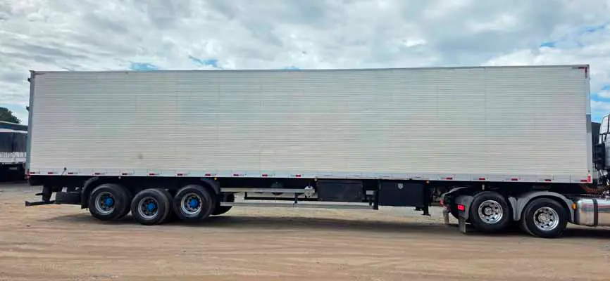 BÁU RODOFORT 2022/22 15.40mt 2.90alt 2.50larg com pneus 0E85